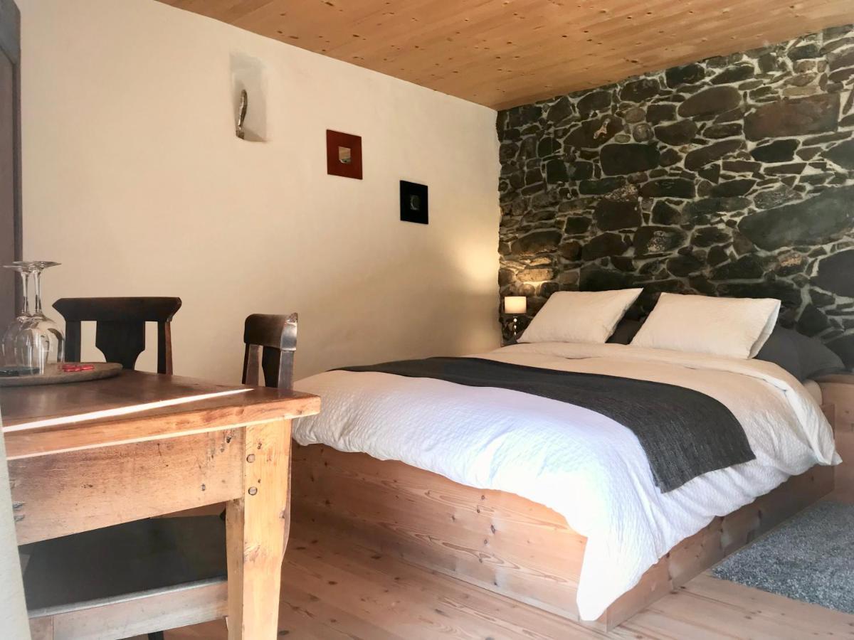 Le 30 Bed & Breakfast Troistorrents ภายนอก รูปภาพ
